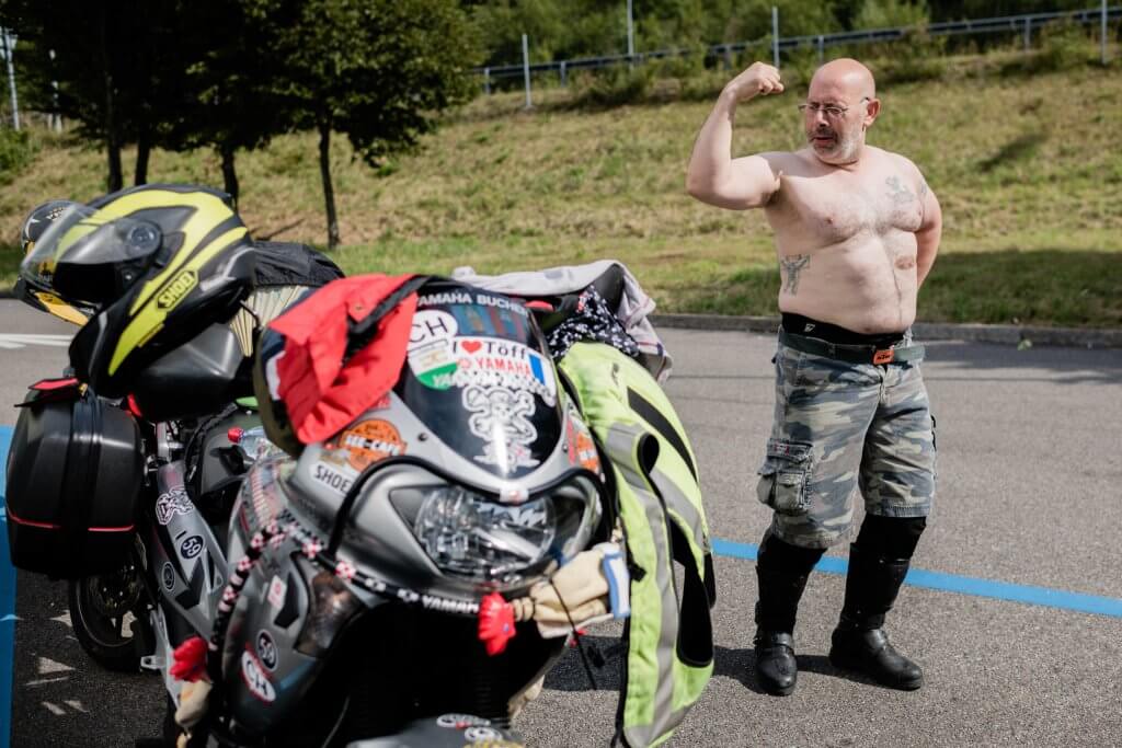 0001 Martinez Vincent Autoraststätte Pieterlen 2048×1365