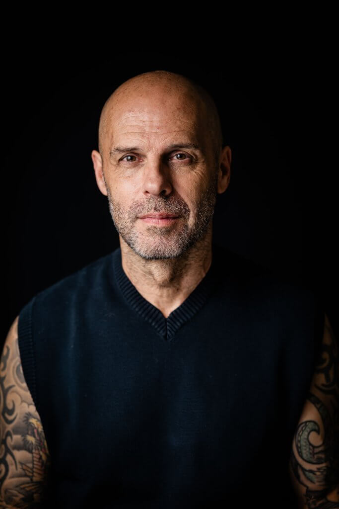 0038 Zwischen Bünzlis Und Bauern